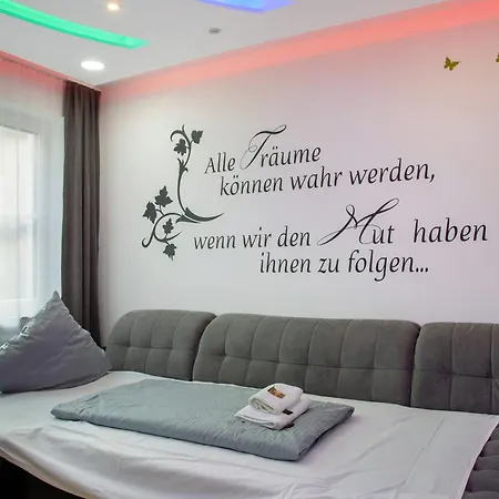 Modern Neuburg 5 - New Apartment